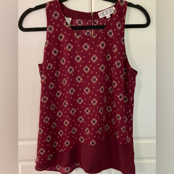 ❤️‍🔥5/20$ PINK ROSE💫Women’s Burgundy Printed Halter Style Lightweight Tank Top - Picture 3 of 10